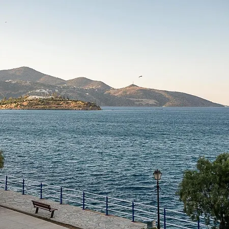 Brand New Luxury Seannamon Suites, Amazing Seaview Appartamento *